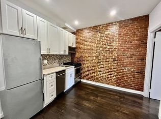 532 E 83rd St APT 2R, New York, NY 10028