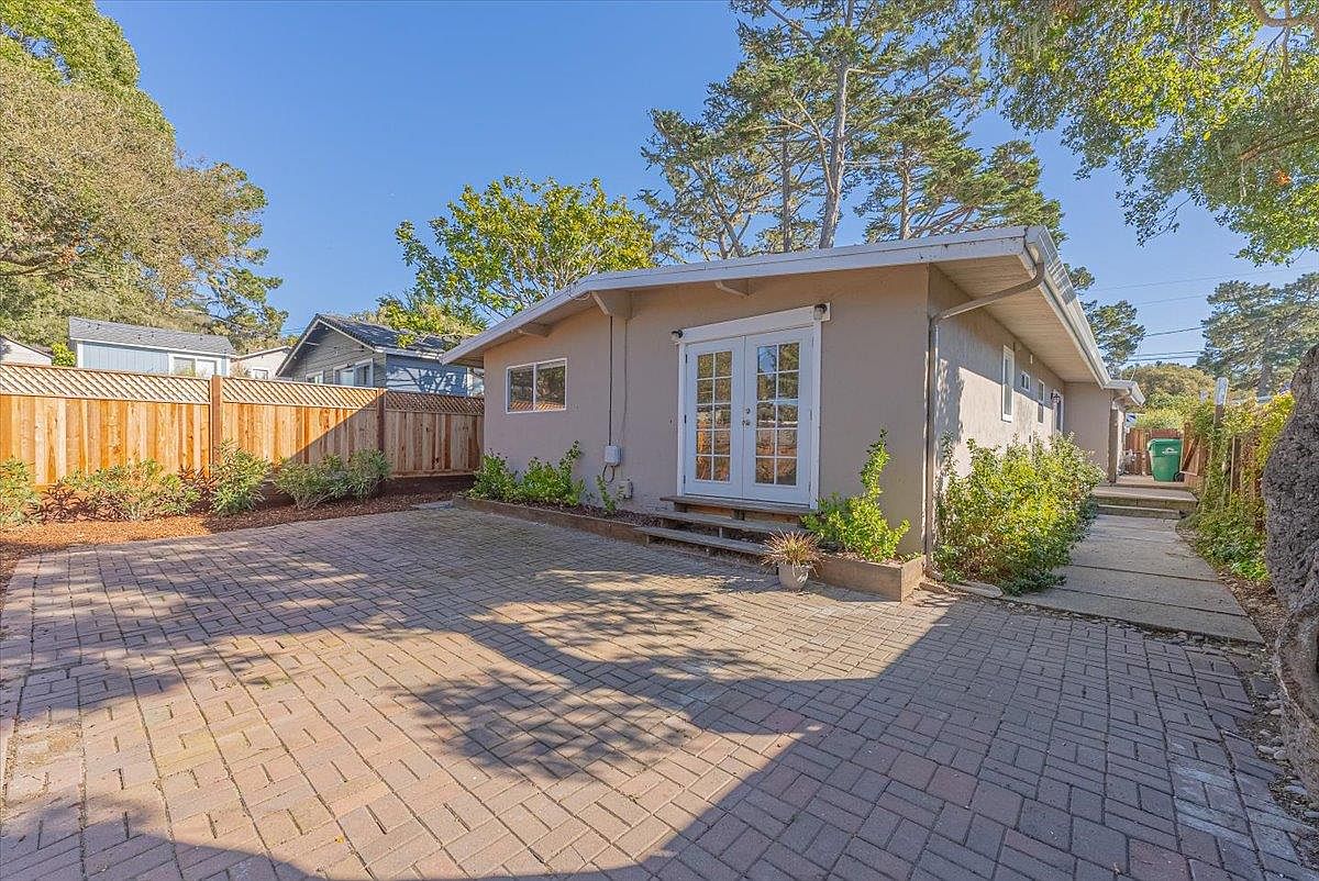 Pacific Grove, CA 93950