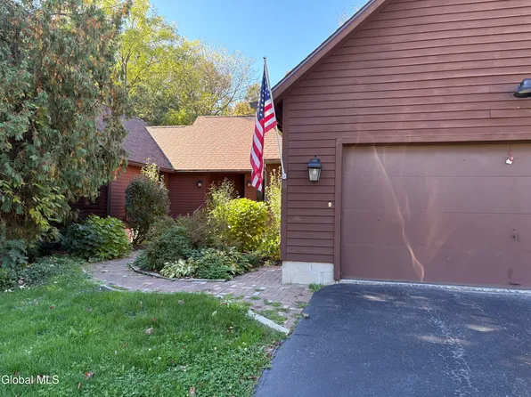 4962 Tall Oaks Drive, MANLIUS, NY 13104