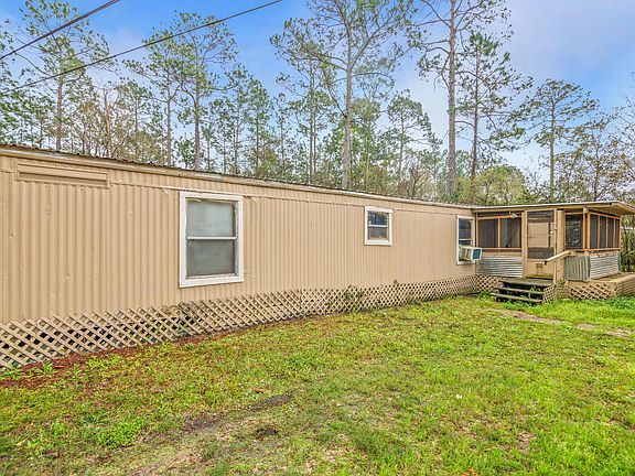 4th image of 2279 Greenbrier Dr