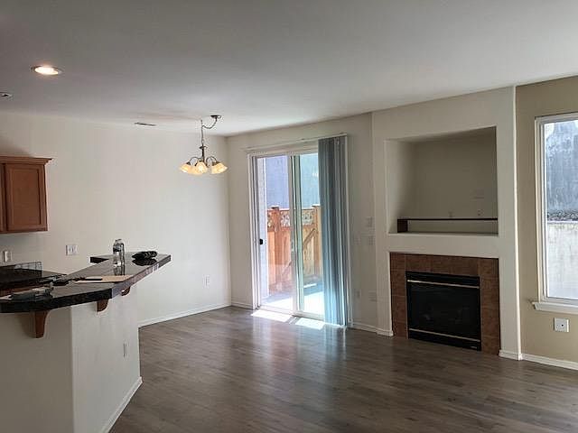 Living with fireplace/ dining