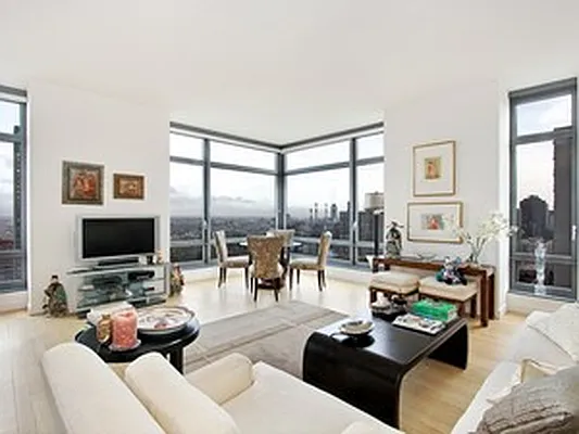 Sold by Citi Habitats | media 13