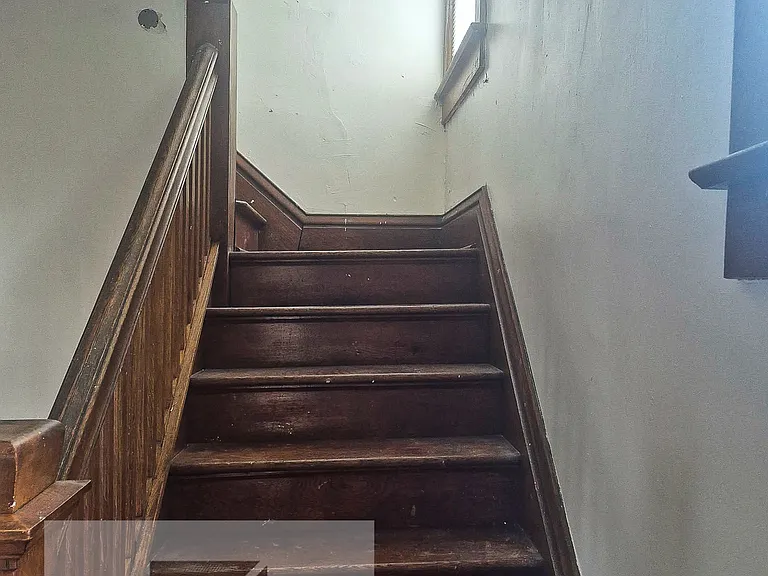 1701 Huron Ave — Photo 14