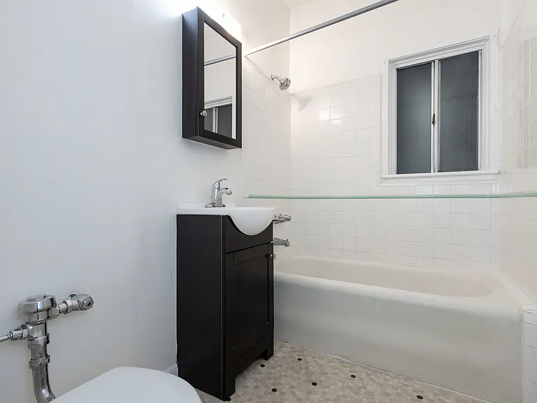 Franklin Place Lofts — Photo 7