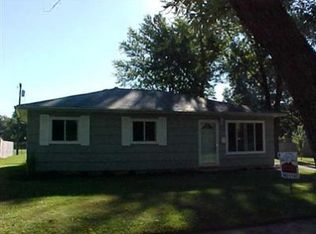 115 Hillcrest Ave, Hobart, IN