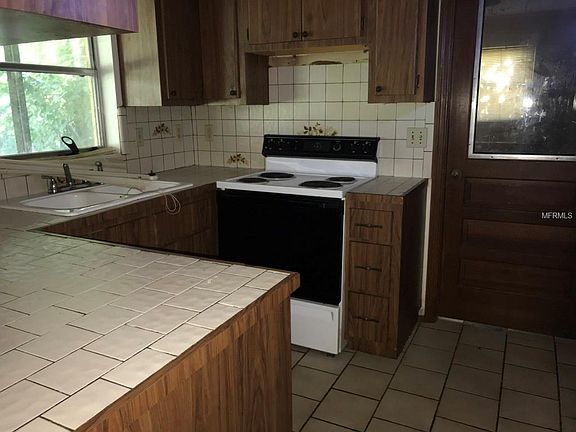 3rd image of 400 W Berckman St