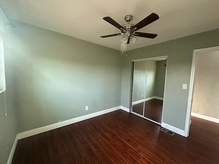 4980 Dassco Ct — Photo 25