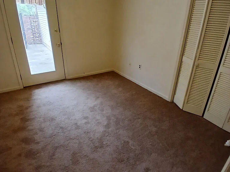 122 Stephens Ln #122 — Photo 10