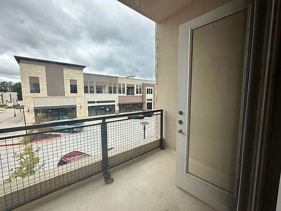 5th image of 900 New Day Ave #222