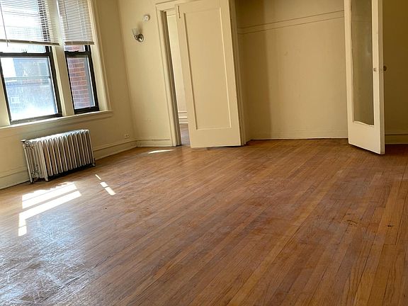 2nd image of 6842 S Jeffery Blvd #2