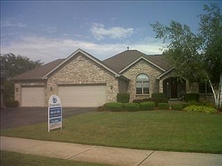 1st image of 1118 Brook Hill Close