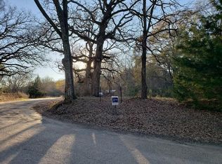 110 Albacore Dr, Mabank, TX 75156