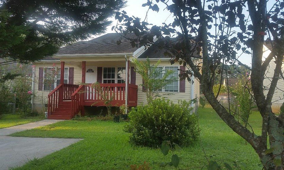 2nd image of 812 Battle Creek Dr