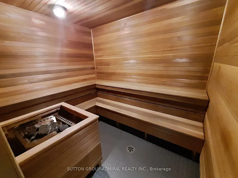 199 Richmond St W #1701 — Photo 35
