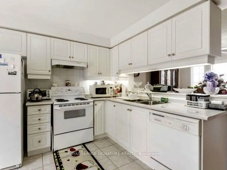 1565 Woodhenge Way — Photo 6