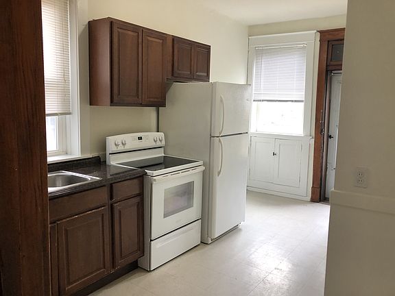 3rd image of 6620 Vermont Ave Unit 1F