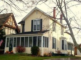 508 Sheldon Rd, Grand Haven, MI 49417