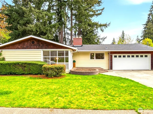 7020 137th Avenue NE, Redmond, WA 98052