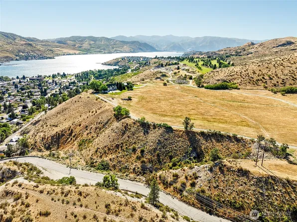 761 N Bradley Street, Chelan, WA 98816