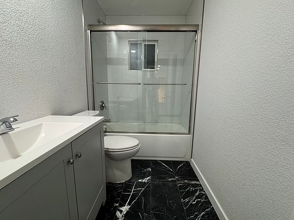 2nd image of 2767 Lakeside Dr