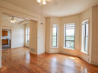 654 N Noble St #3F, Chicago, IL 60642