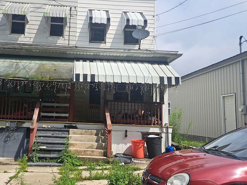 2nd image of 35 E Lehigh St