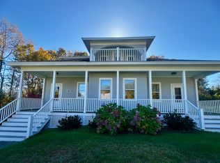 25 Main St, Owls Head, ME 04854