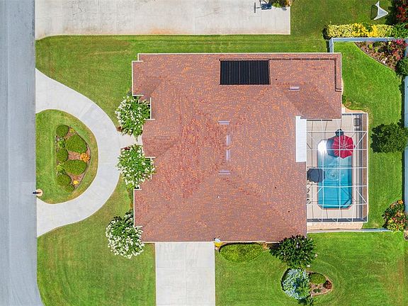 3rd image of 328 HAMILTON SHORES DRIVE NE