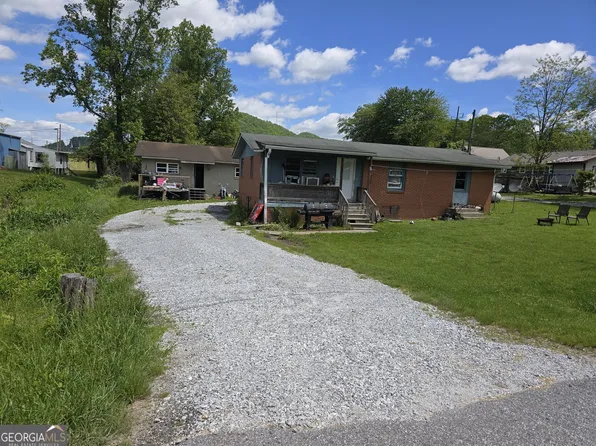 37 Erwin St, Clayton, GA 30525