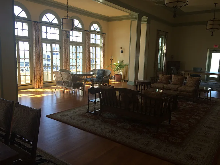 315 W 3rd St #4A — Photo 14