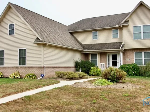7001 Shadowridge Dr, Waterville, OH 43566