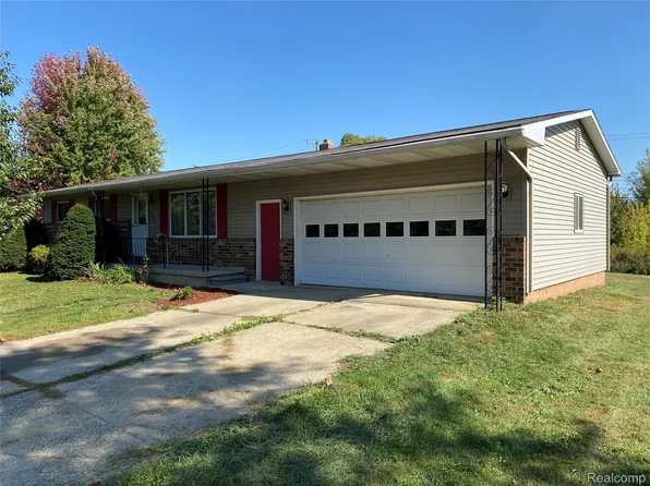 6317 2nd St, Mayville, MI 48744