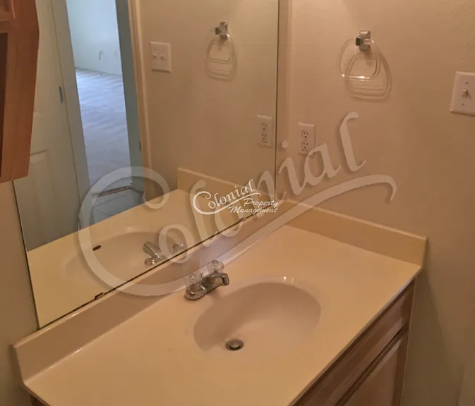 4604 Bowles Dr #B — Photo 6