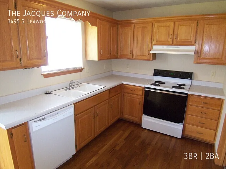 3495 S Leawood Ave — Photo 9