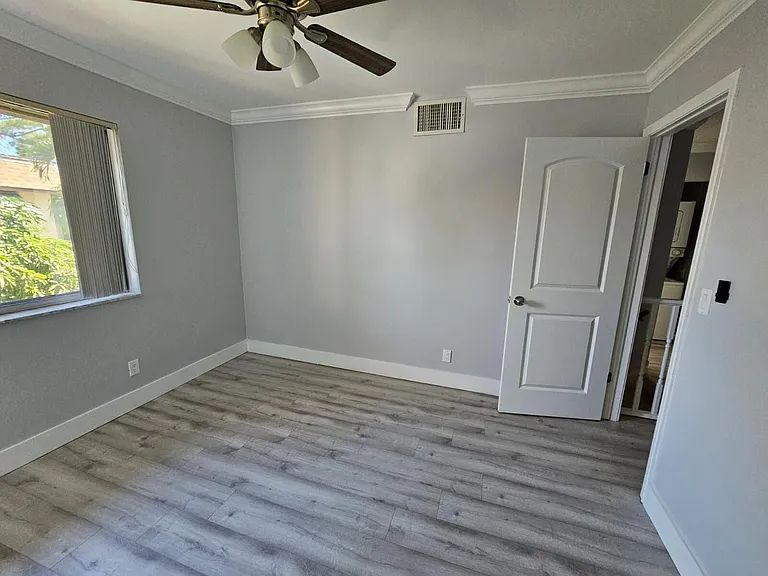 2148 Sherwood Forest Blvd #4 — Photo 21