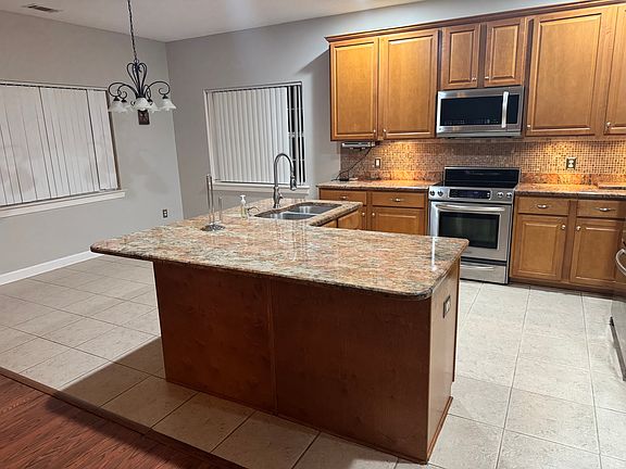 5th image of 118 Penny Ln