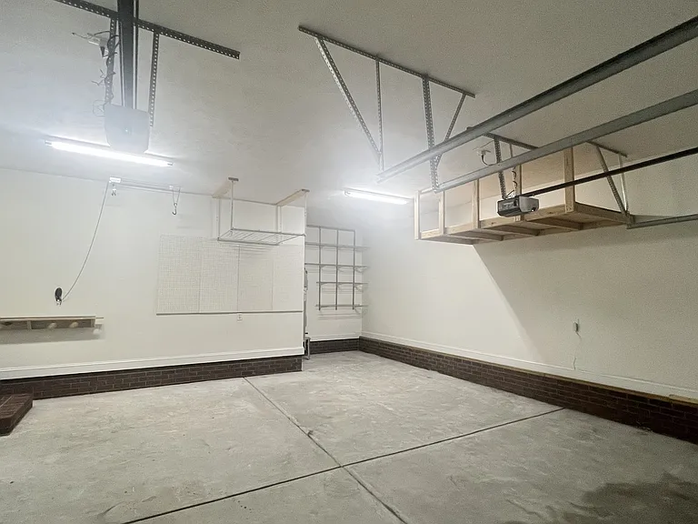116 Grover Pl — Photo 38
