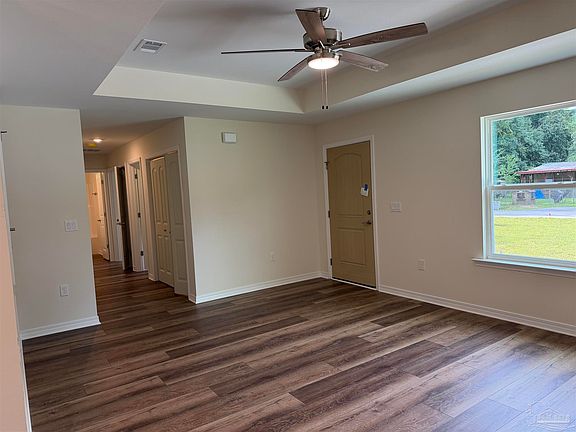 5th image of 4112 Charles Cir