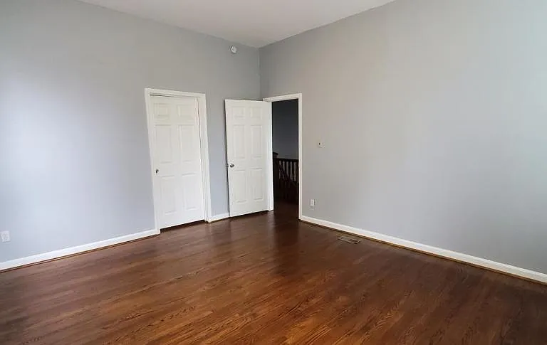 4135 S Compton Ave — Photo 6