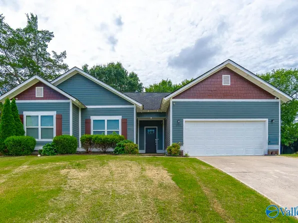 1051 Sandy Springs Rd NW, Huntsville, AL 35806
