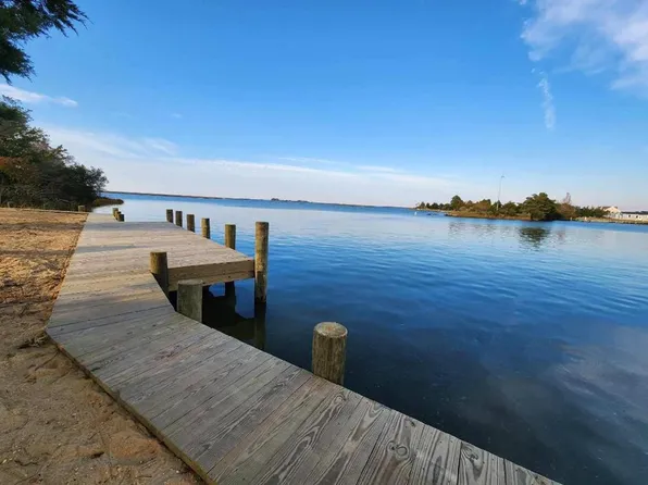 26 Bluebill Ln, Onancock, VA 23417