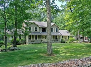 246 Mann School Rd, Smithfield, RI 02917