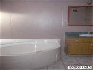 4th image of 145 Knight N Gail Dr