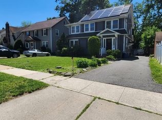512 Pine St, Roselle, NJ 07203