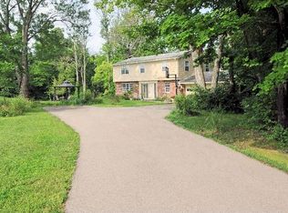 1098 Redbird Meadows Dr, Loveland, OH 45140