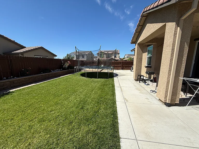 1509 Adelsheim Ave — Photo 4