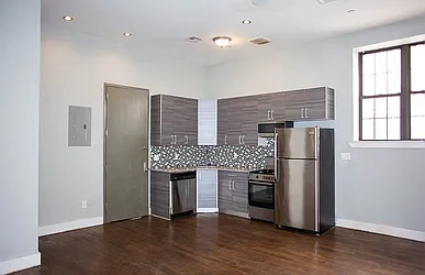 89 Ralph Avenue, #2R