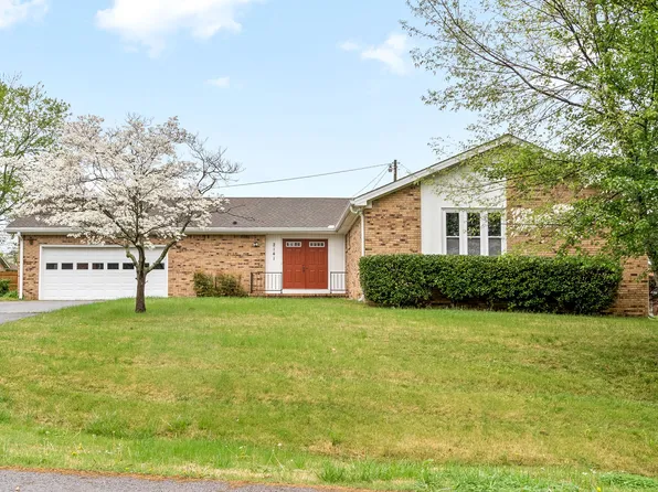 2141 Michael Dr, Clarksville, TN 37043
