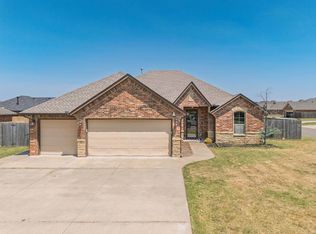 1950 Timber Dale Dr, Shawnee, OK 74804
