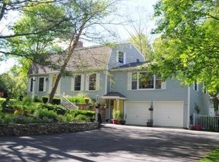 920 East Rd, Tiverton, RI 02878